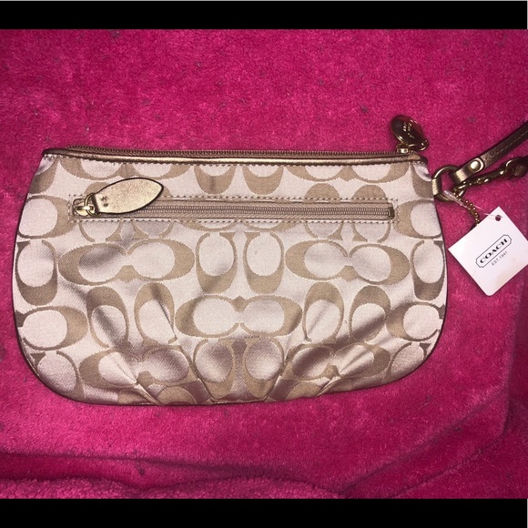 Coach purse/clutch/wristlet - Picture 3 of 5